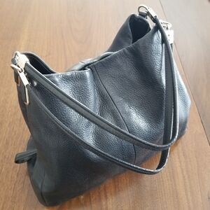 COACH Madison Phoebe 26224 Black Pebbled Leather Handbag Purse